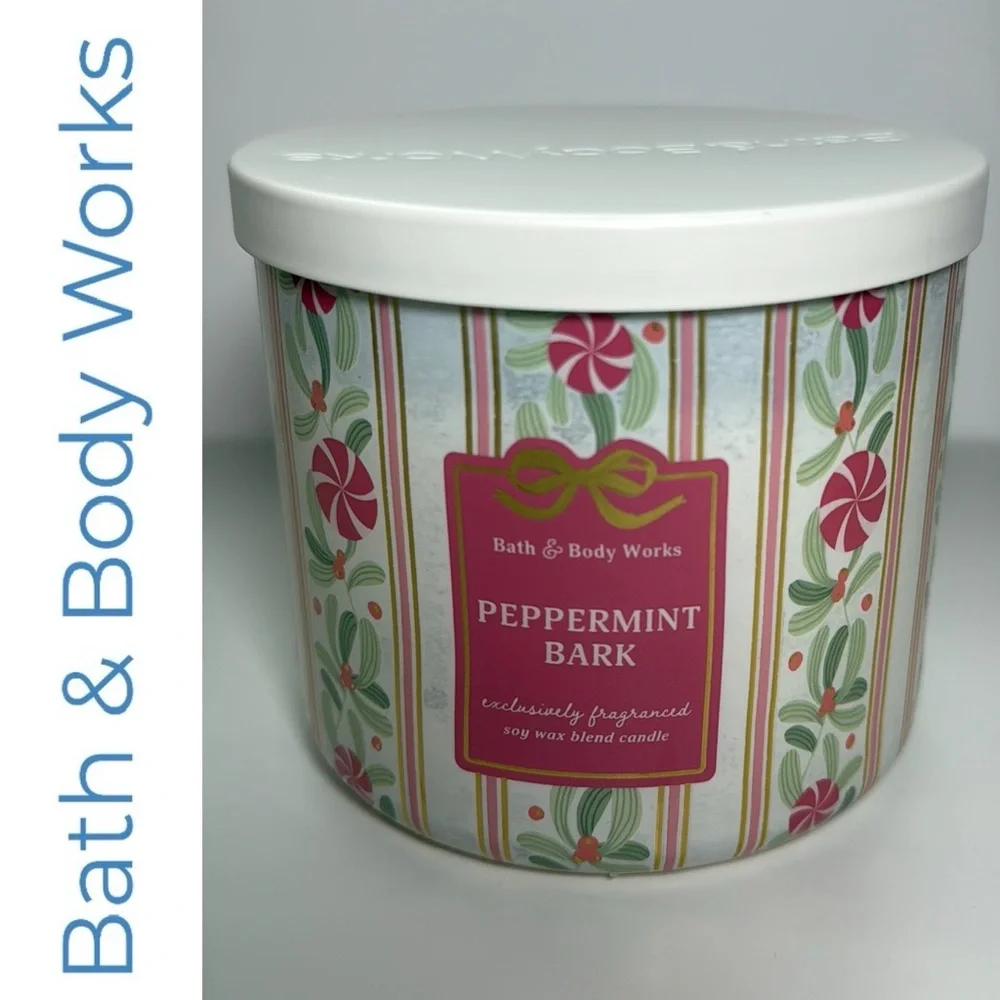 Bath & Body Works Peppermint Bark 3 Wick Candle with White Lid & Wax